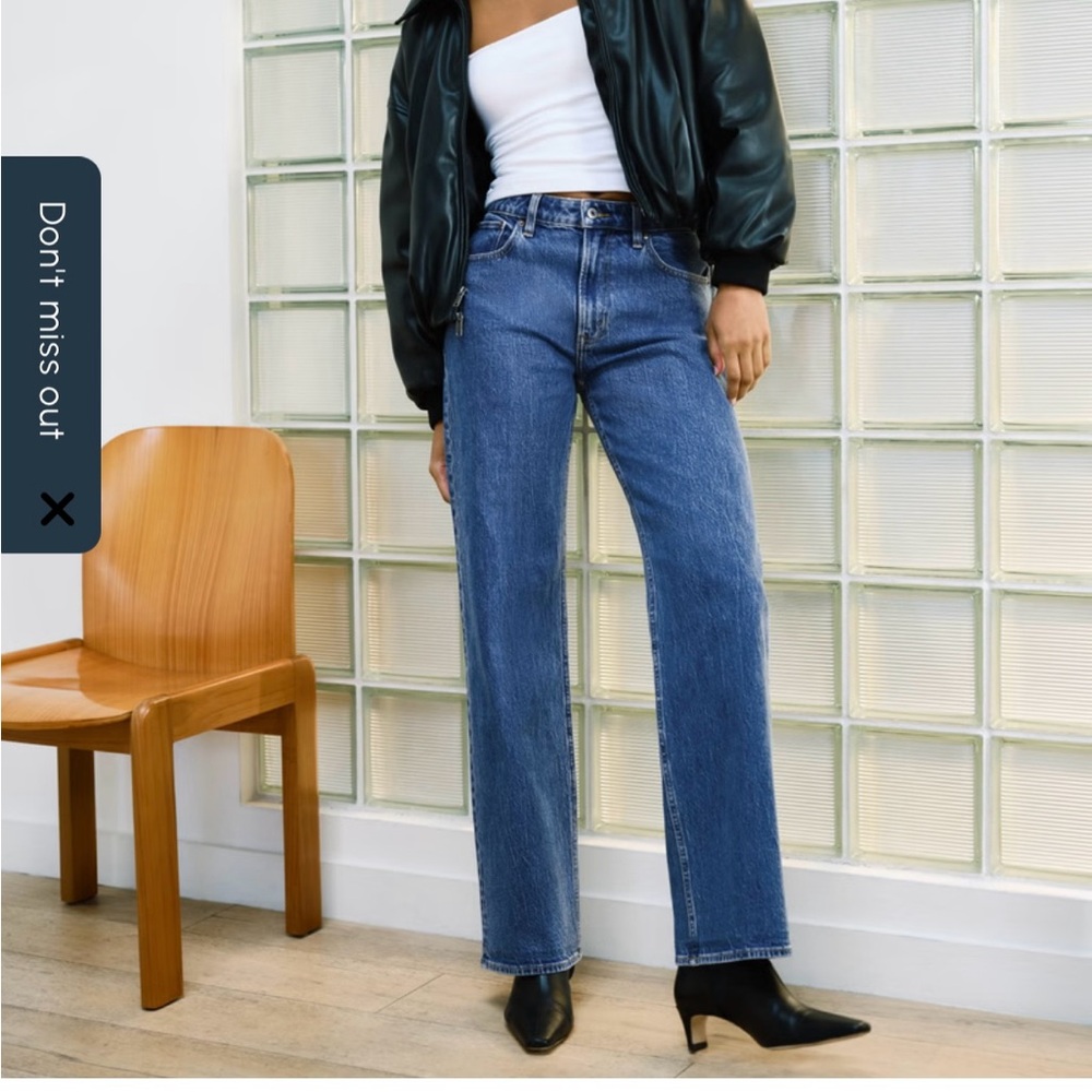 Abercrombie and Fitch curve love 90s relaxed Jean